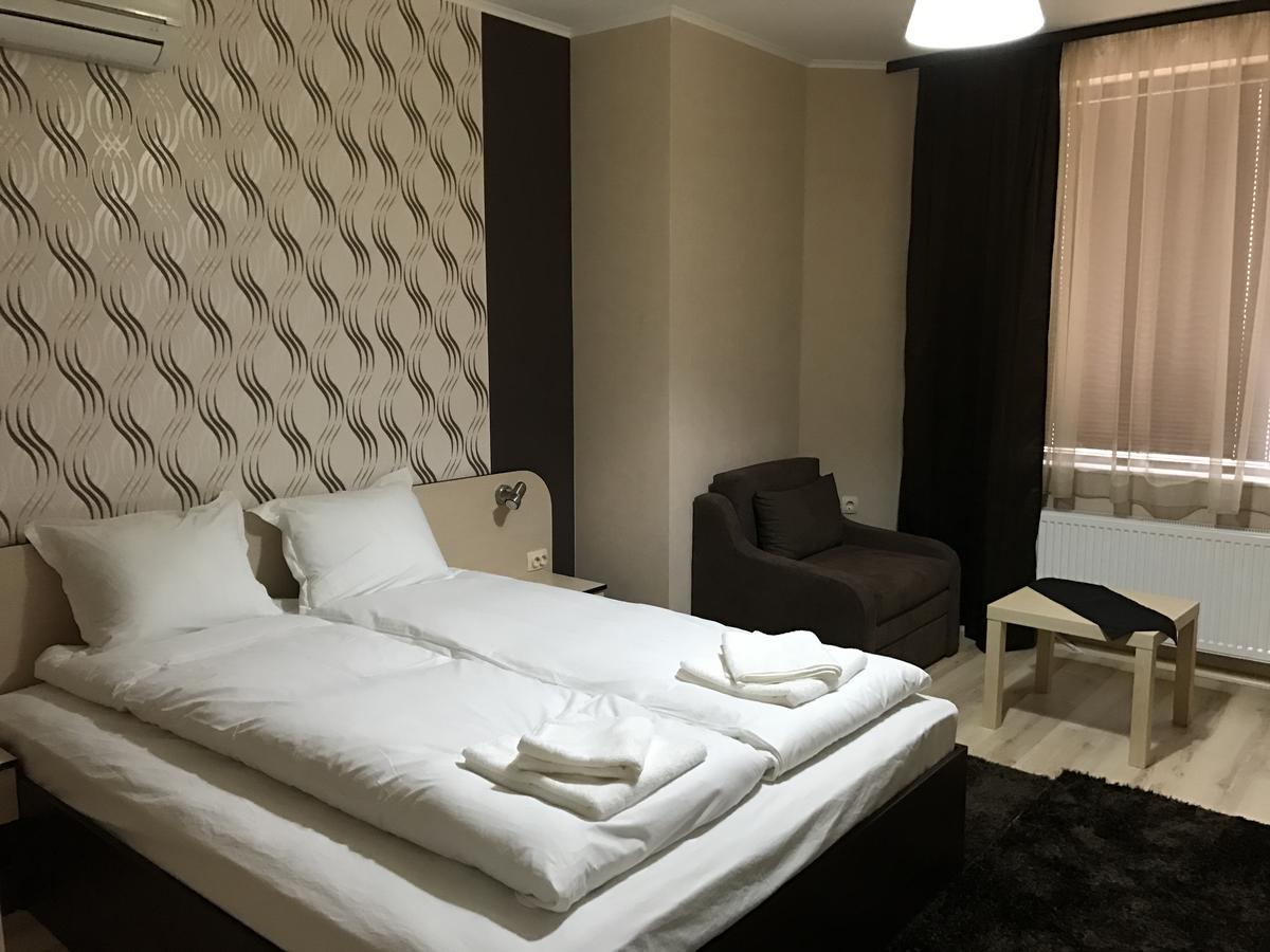 Hotel Body M Vratsa Esterno foto